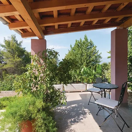 Gorgeous In Holiday home Supetar