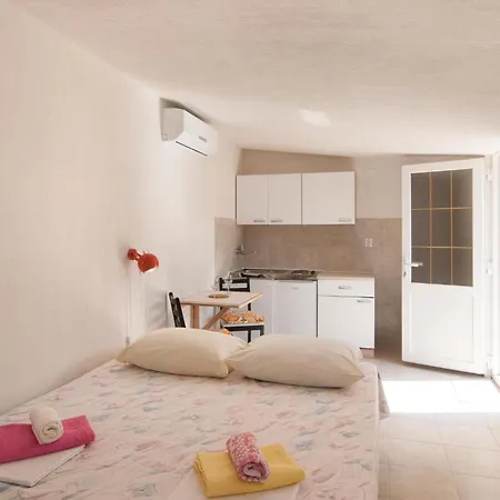 Gorgeous In Holiday home Supetar